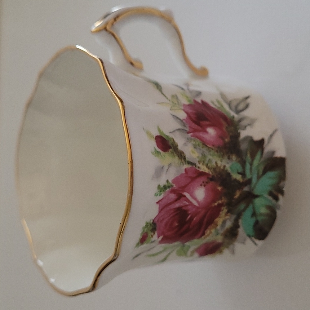Hammersley  grandmother 's rose bone china teacup